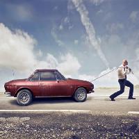 Pixwords Vaizdas su automobilis, vyras, stiprus, kelių, raudona Bowie15 - Dreamstime