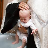 Pixwords Vaizdas su kūdikiams, kunigas, tėvas, šauksmas, verksmas, vanduo Irina Lyulko (Ajni)