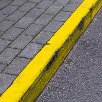 Pixwords Vaizdas su geltona, kelias, šaligatvis, plytos, asfaltas Rtsubin