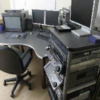 Kompiuteriai, kompiuterių, biuro, kėdė, stalas, monitoriai, monitorius Karina Ponomareva (Streetphoto)