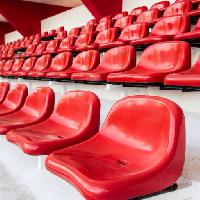 Pixwords Vaizdas su sėdynės, raudonas, kėdė, kėdės, stadionas, suoliukas Yodrawee Jongsaengtong (Yossie27)